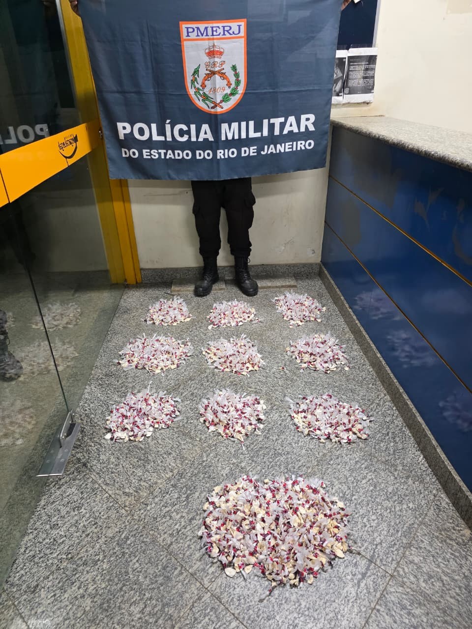 Homem é preso por suspeita de tráfico de drogas em Paty do Alferes