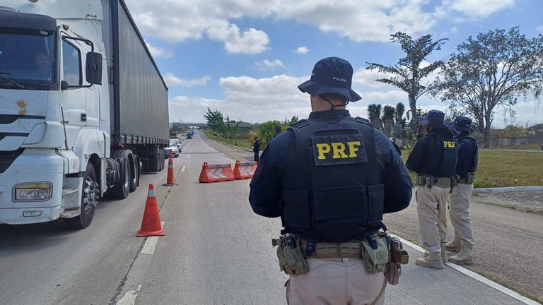 PRF intensifica fiscalização em rodovias de MG no feriadão de Corpus Christi