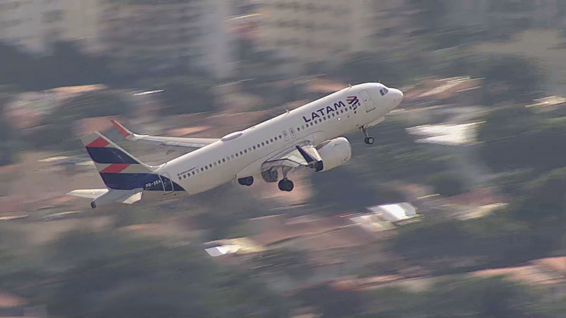 Operação no Aeroporto de Congonhas é retomada após suspensão temporária por queda de energia