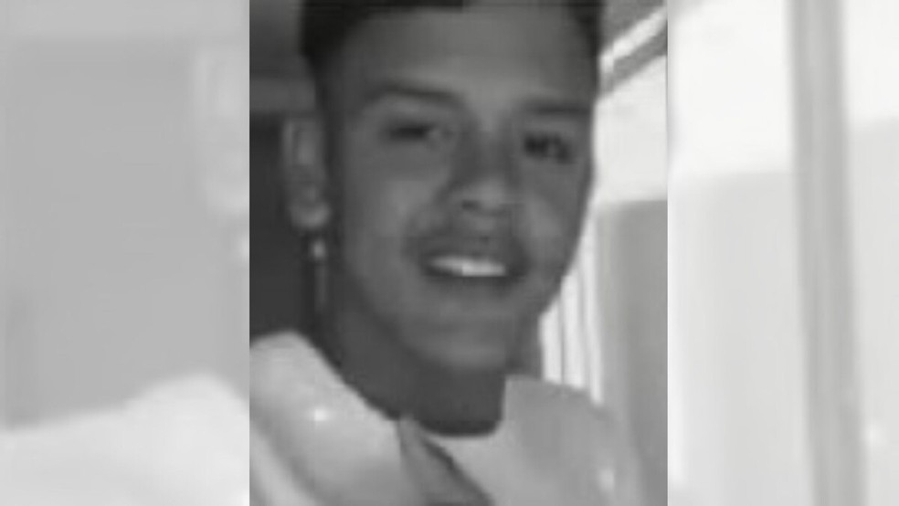 Matheus Gregório da Silva, de 22 anos, foi sepultado no Cemitério em Diadema (SP) — Foto: Arquivo Pessoal