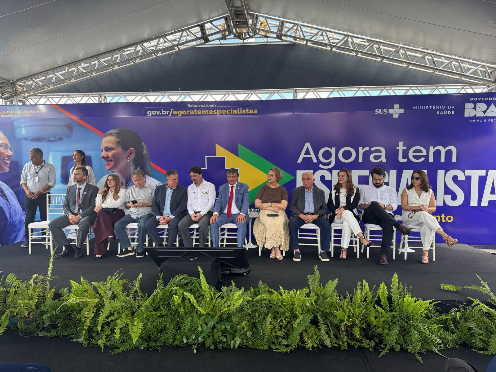 Teresina recebe equipamento durante lançamento de programa para tentar reduzir espera por médicos especialistas no SUS