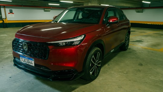 Honda HR-V 2026 é um SUV de poucas novidades, mas de muitos acertos; veja o teste - SUV traz pimenta única na direção, motor turbo competente e visual que quer ser esportivo. Calcado nos acertos, ainda erra em pontos importantes para quem busca um utilitário mais equipado e tecnológico.
