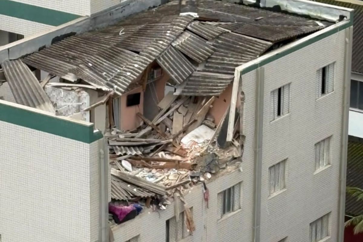 Briga entre vizinhas ocorreu horas antes de explosão de botijão de gás que destruiu imóveis; prédio foi pichado