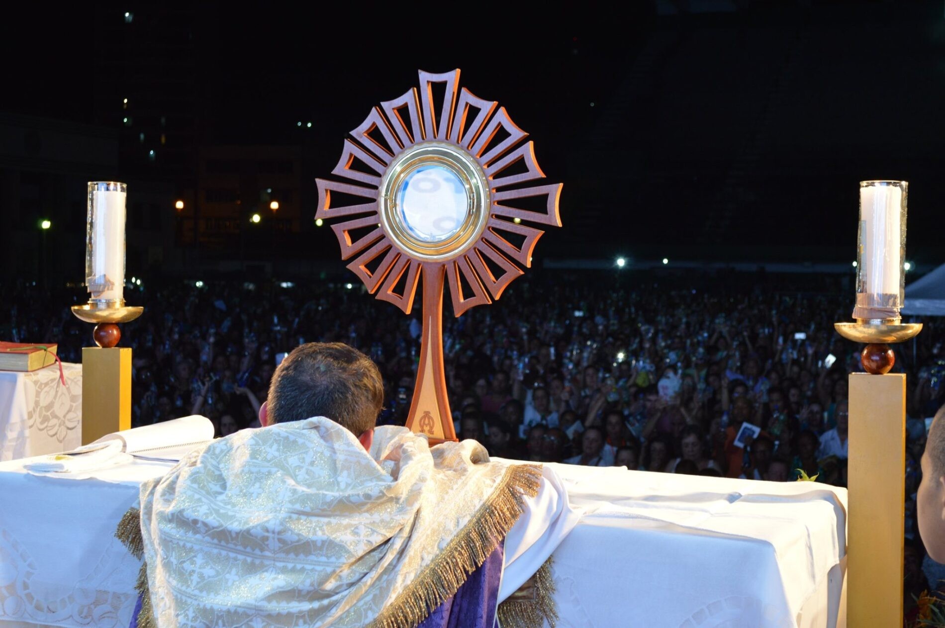 Missa do Impossível: São João Nepomuceno receberá celebração com padre Pierre 