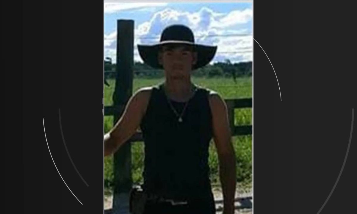 Adolescente de 16 anos morre após carro colidir com caminhão na Bahia; vítima conduzia o veículo