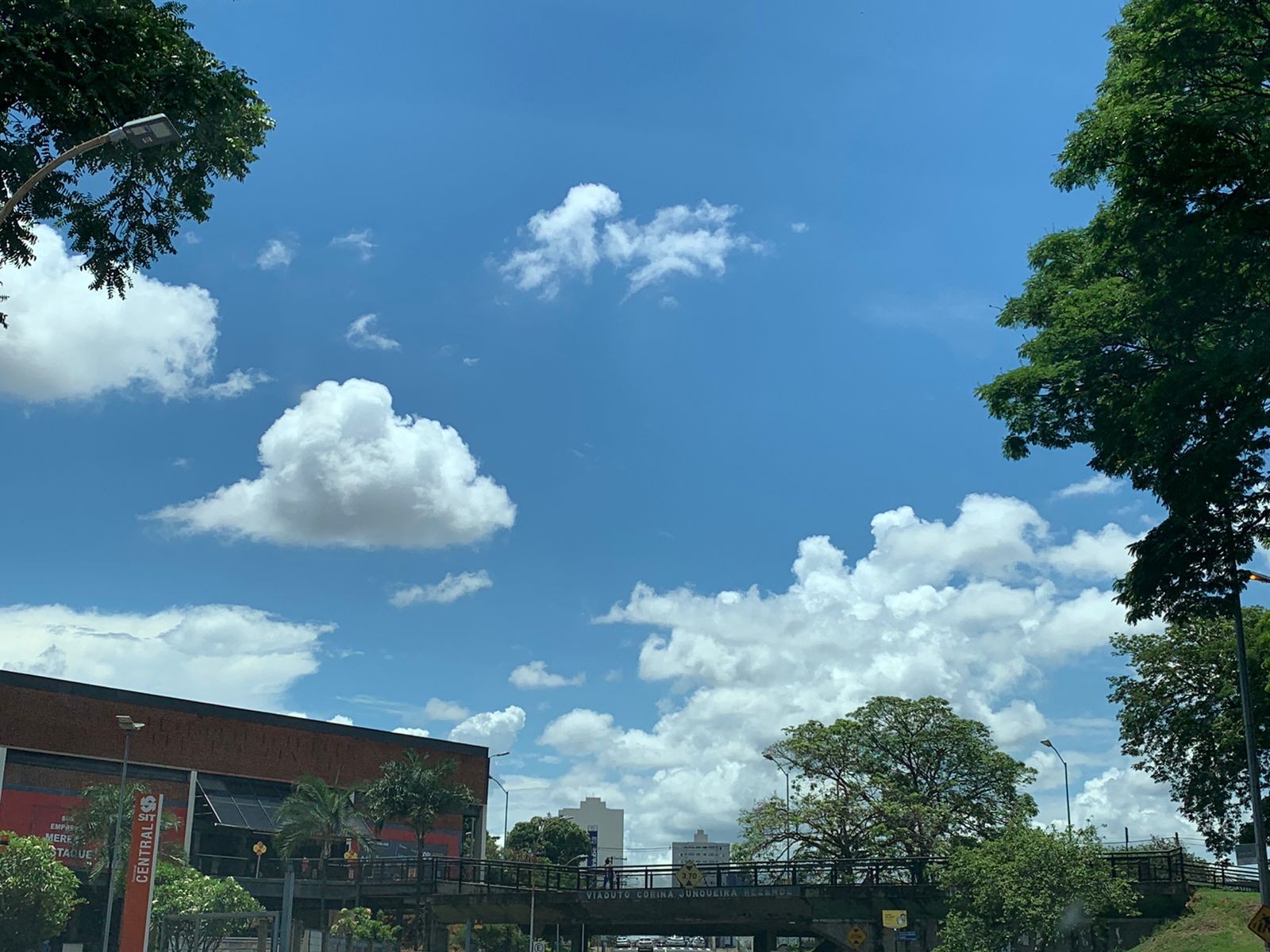 Semana terá máximas de 34 °C e sem chuvas em Uberlândia, Uberaba e região; veja a previsão do tempo