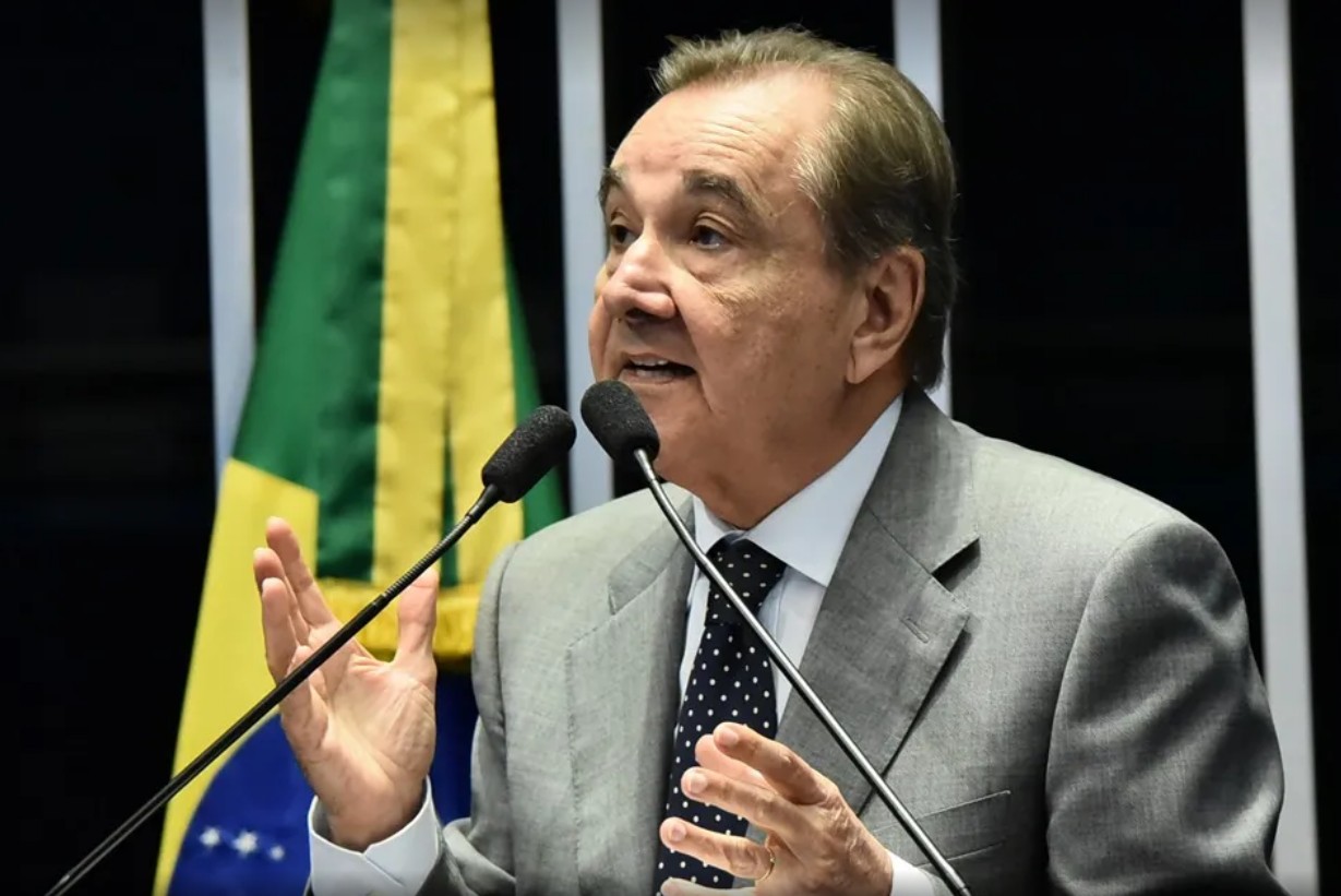 Justiça absolve ex-senador José Agripino de acusação de esquema na construção da Arena das Dunas