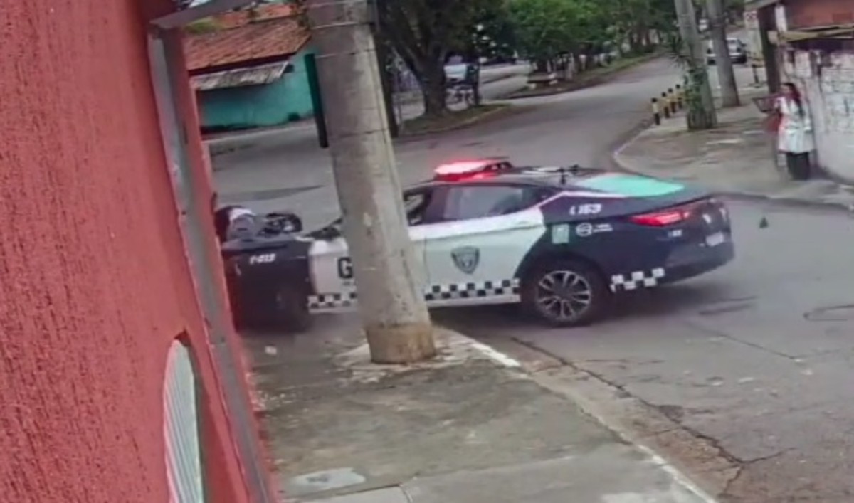 Homem morre em colisão entre viatura da GCM e moto na Zona Sul de São José dos Campos