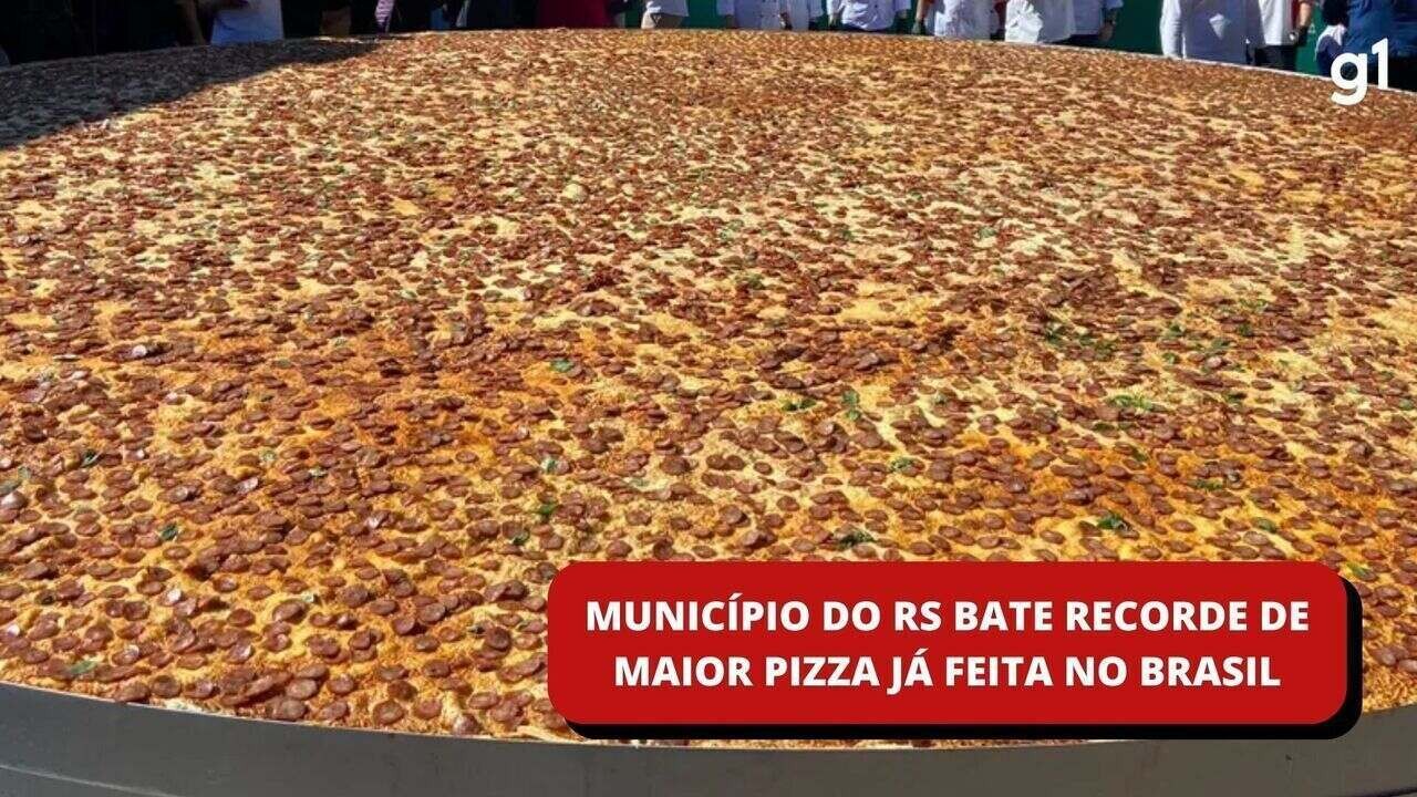 Município do RS bate recorde de maior pizza já feita no Brasil | G1