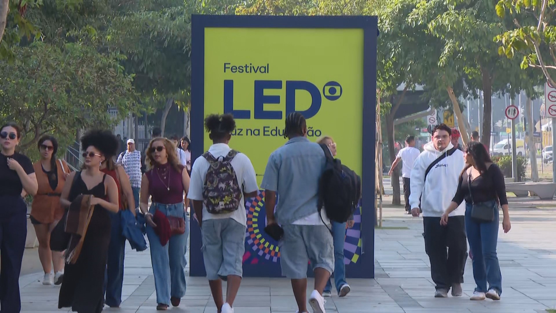 Festival LED reúne nomes da educação e cultura no 2º dia de programação no Rio