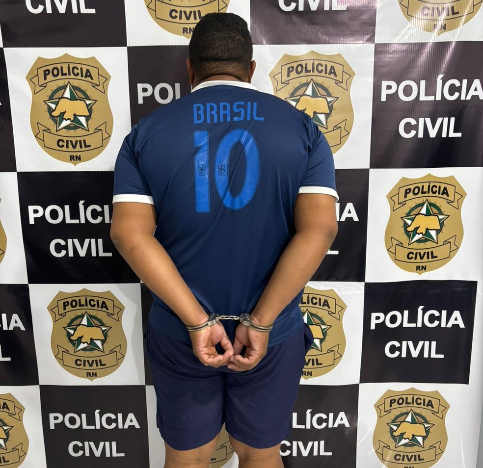 Homem foi capturado em Ceará-Mirim, na Grande Natal — Foto: PCRN/Divulgação