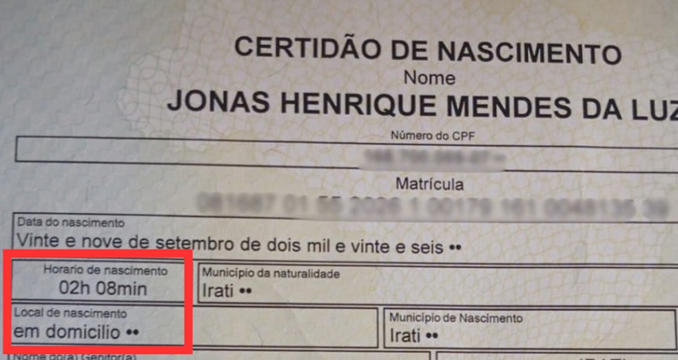 Certidão de nascimento do bebê — Foto: Arquivo pessoal