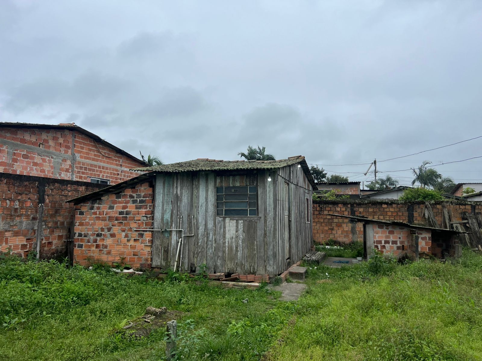 Polícia resgata mulher mantida em cárcere privado por mais de 10 anos pelo próprio marido no Paraná