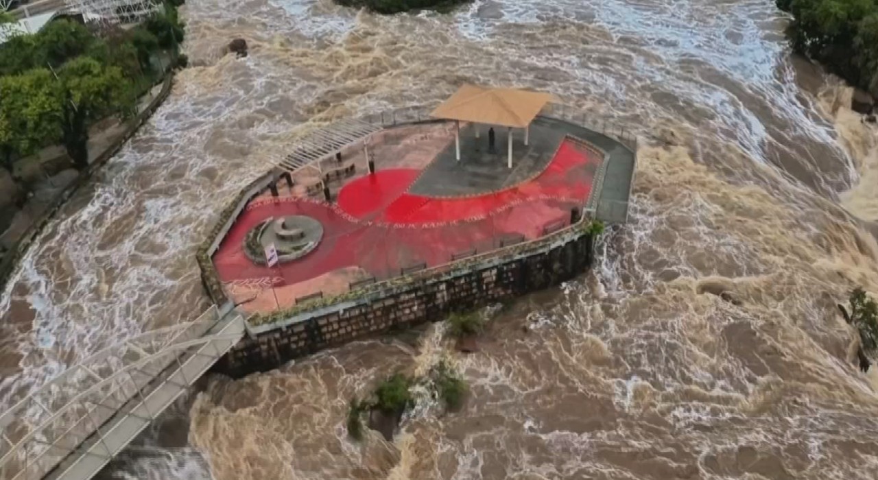 Rio Tietê fica cheio e cidades registram diversos pontos de alagamento nas regiões de Sorocaba e Jundiaí
