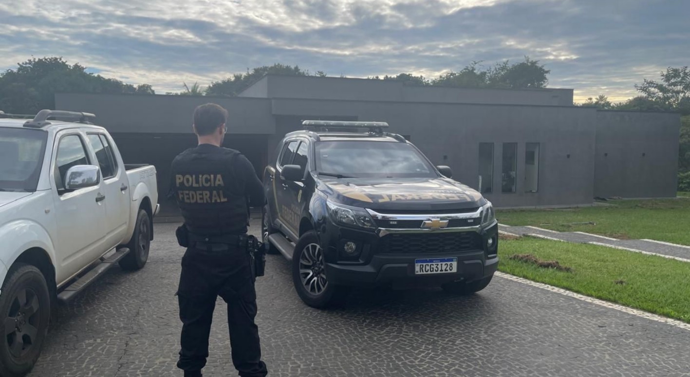 Polícia Federal prende grupo suspeito de promover imigração ilegal de brasileiros para os EUA