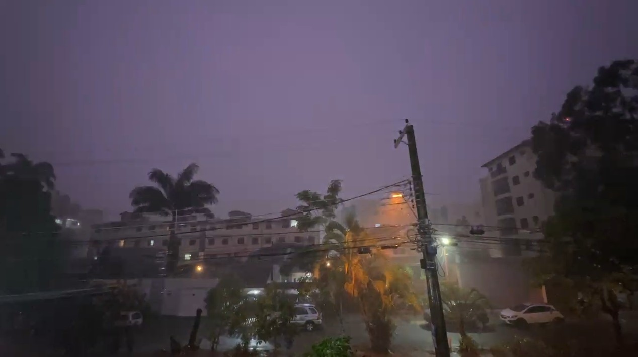 Com maior acumulado de chuva do estado de São Paulo, Ubatuba registra pontos de alagamento