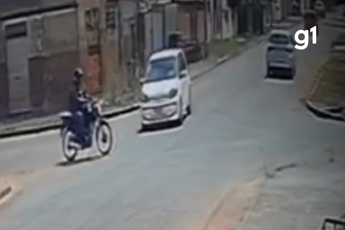 Policial penal morre após batida entre moto e carro em cruzamento de MT; vídeo
