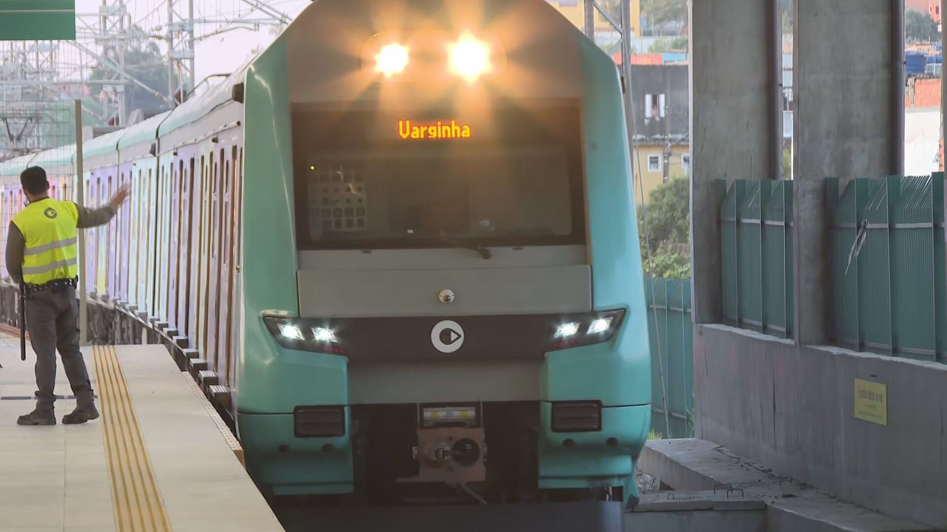 Nove meses após inauguração, estação Varginha, da Linha 9-Esmeralda, passa a funcionar em horário integral
