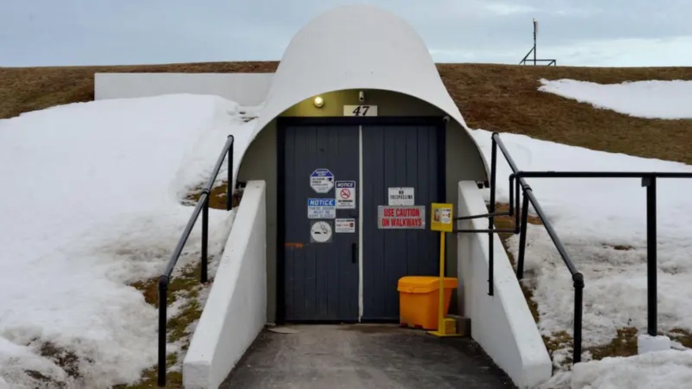 O bunker da Guerra Fria transformado em apartamentos de luxo para 'sobreviver ao fim do mundo' — Foto: Giancarlo Cininni/BBC