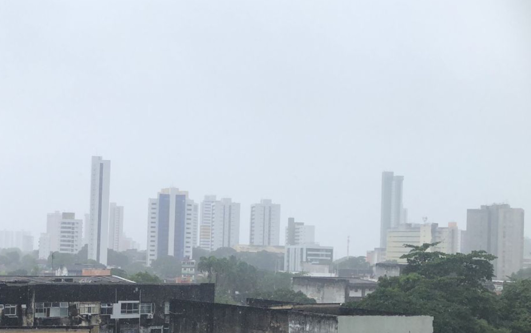 Apac alerta para chuvas com intensidade moderada a forte no Grande Recife, Zona da Mata e Agreste