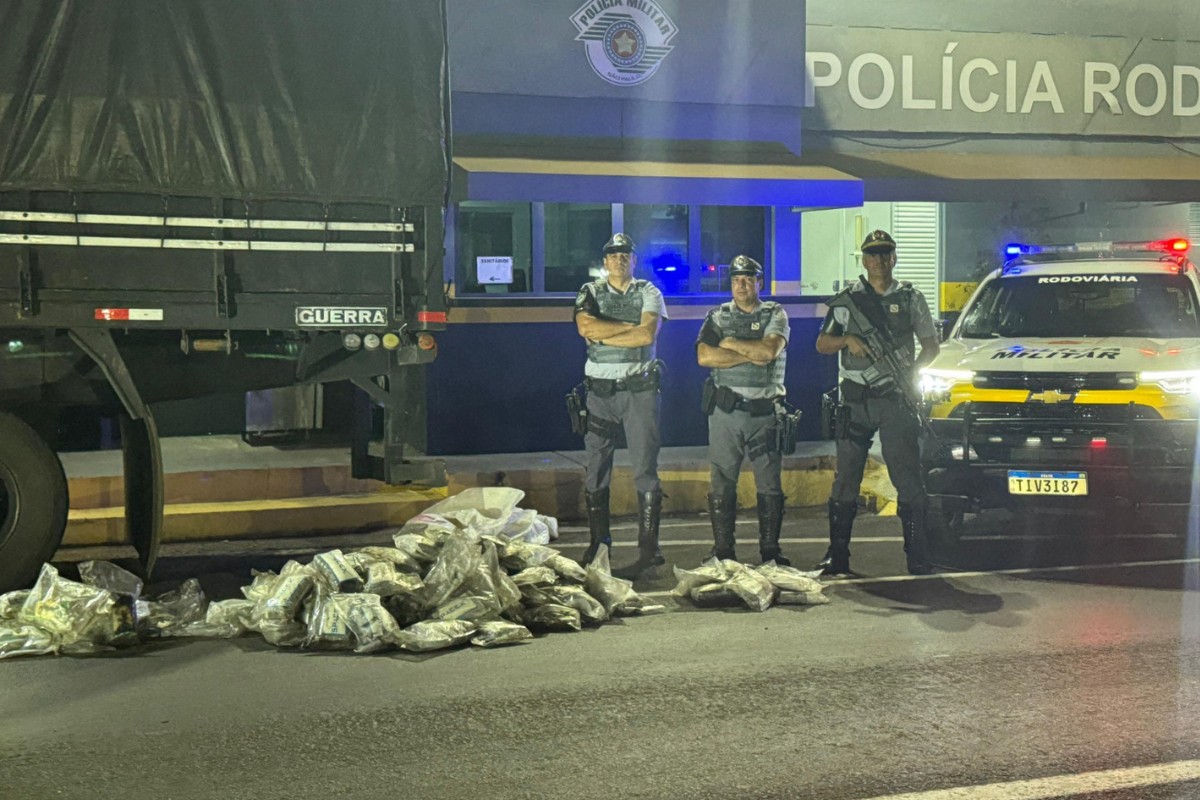 Homem é preso com quase 100 kg de cocaína escondidos em pneus na SP-425, em Pirapozinho