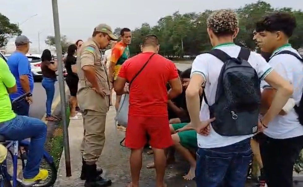 Jovem de 19 anos morre afogado ao nadar com amigos no Rio Amazonas, na Orla de Macapá