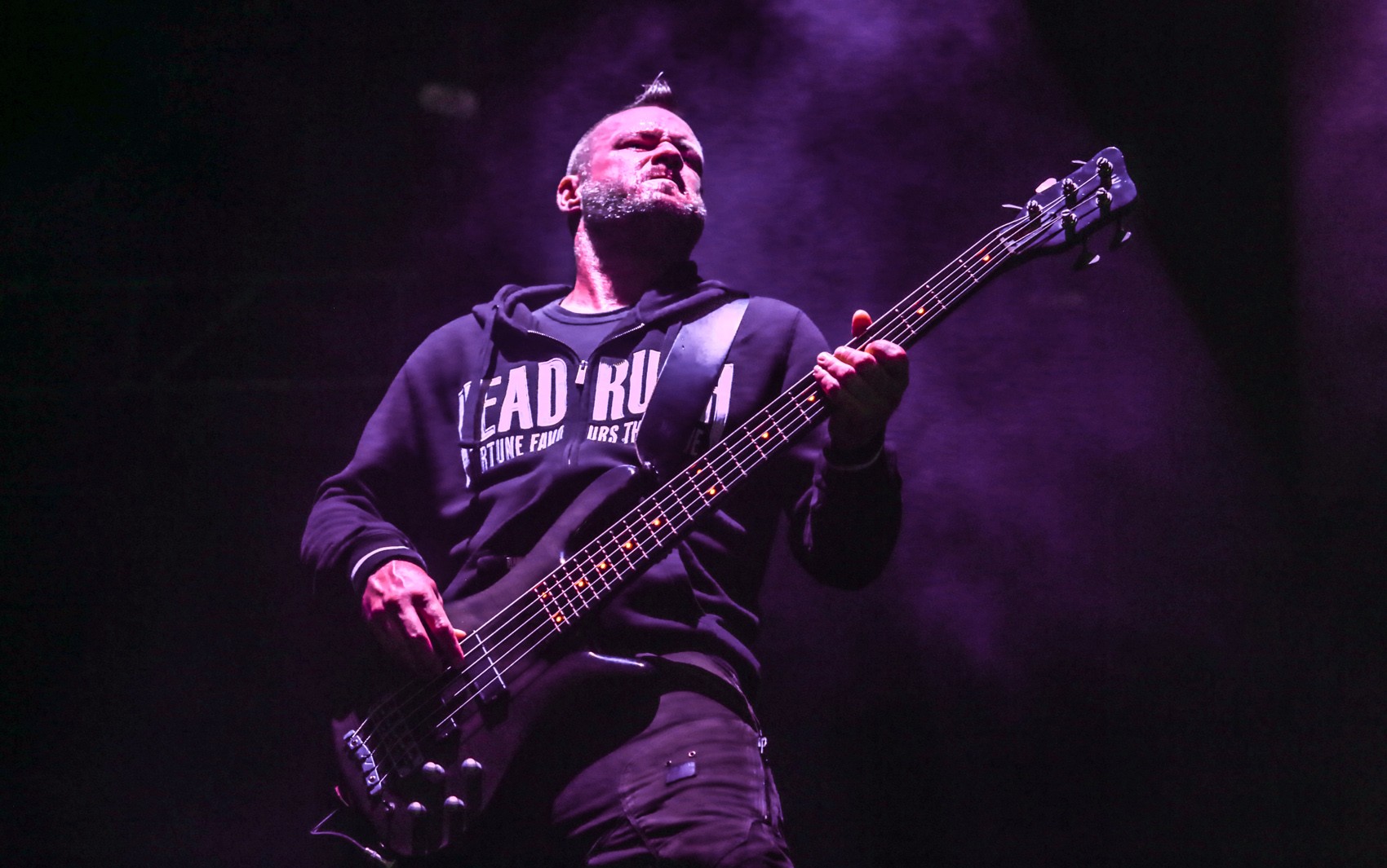 Morre Sam Rivers, baixista e fundador do Limp Bizkit, aos 48 anos