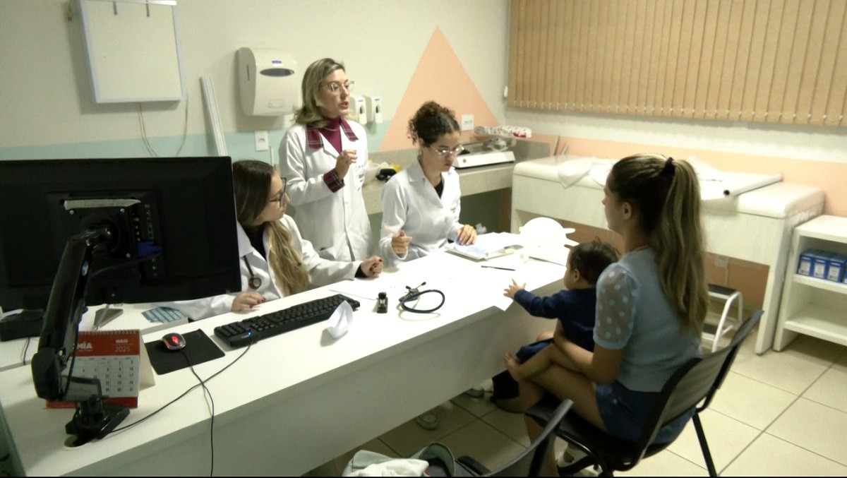 Integração na Universidade: MG2 mostra projeto que realiza mais de mil atendimentos médicos gratuitos em Ubá e região