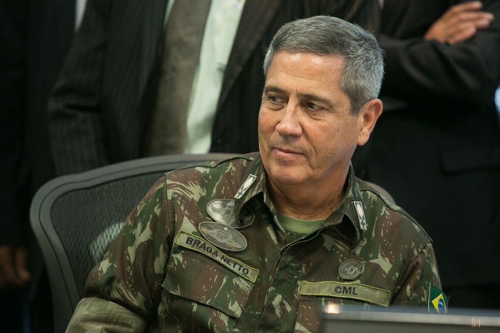 O então comandante militar do Leste, general Braga Netto, em 2018 — Foto: Alan Santos/PR