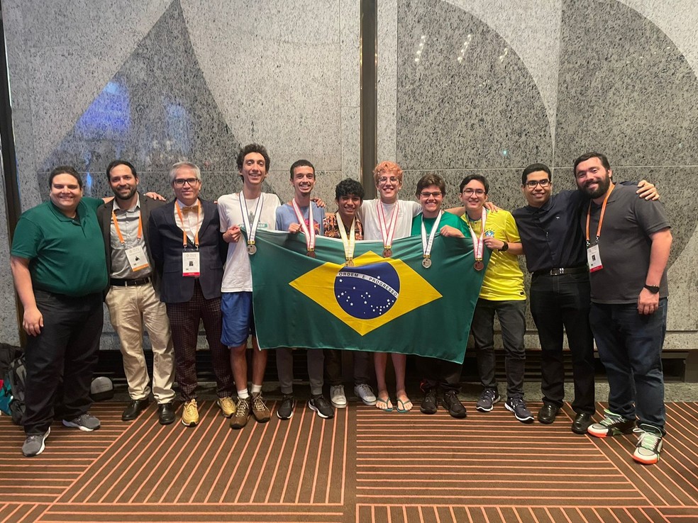 Brasileiros levam ouro, prata e bronze na Olimpíada Internacional de Matemática, a mais disputada do gênero — Foto: Arquivo pessoal