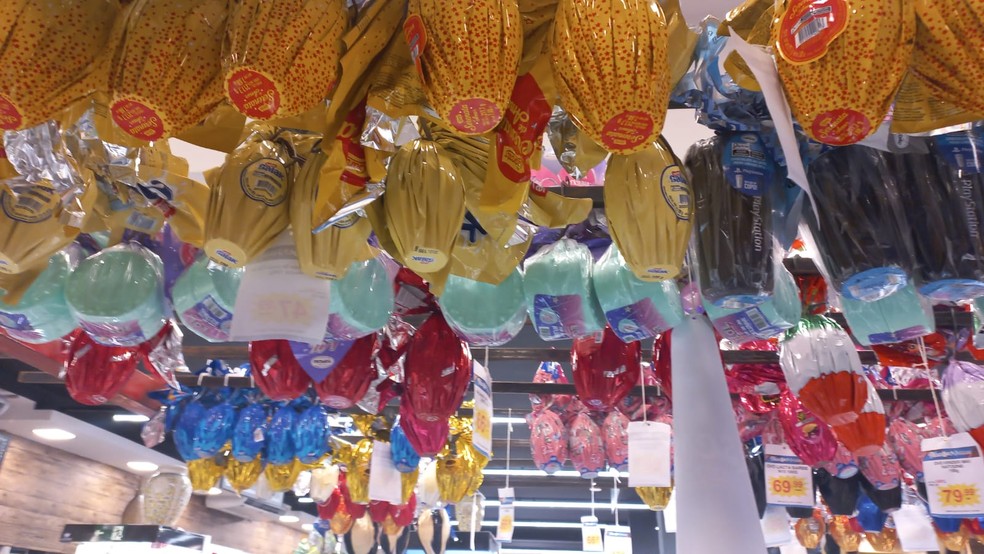 Ovos de páscoa ficam mais caros em Piracicaba e podem ser 'trocados' pela colomba — Foto: Claudia Assencio/g1