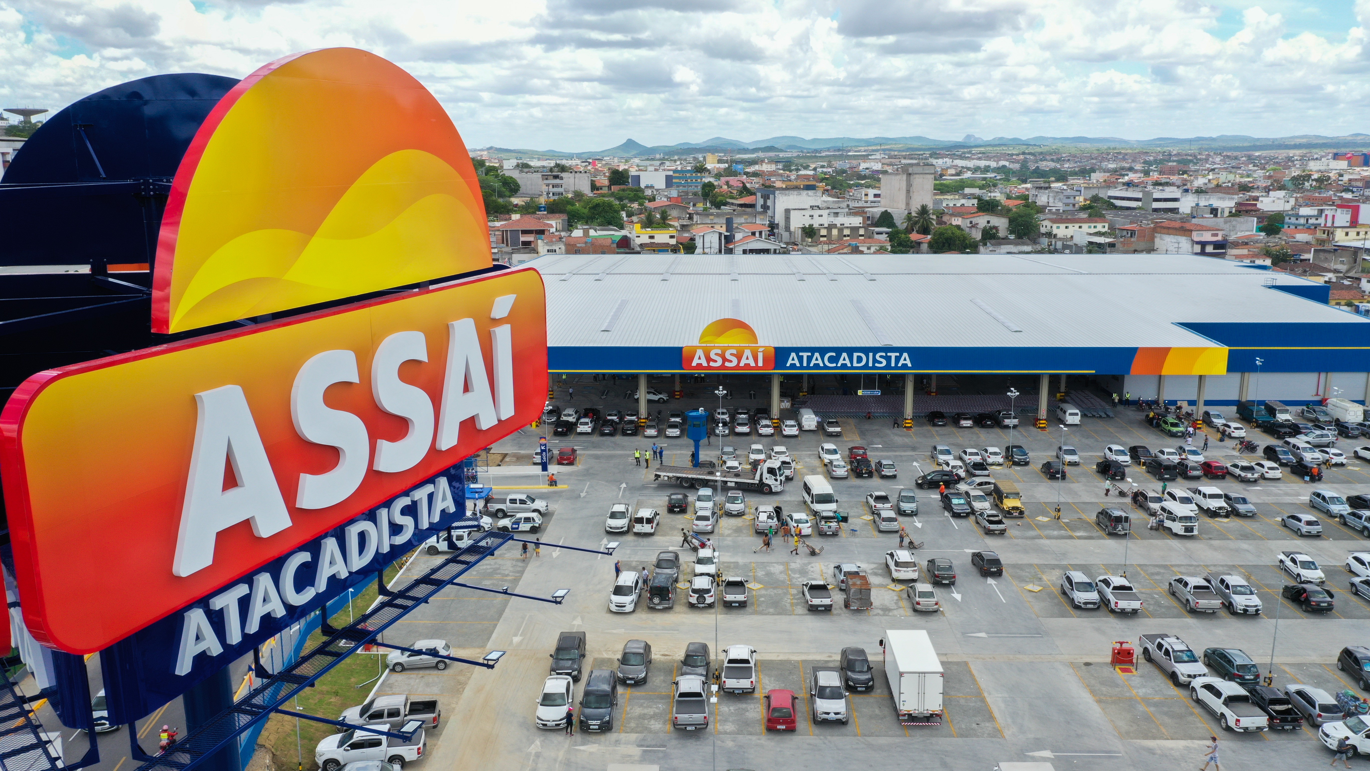 Receita Federal arrola R$ 1,2 bilhão em bens do Assaí, por contingências do Grupo Pão de Açúcar; entenda