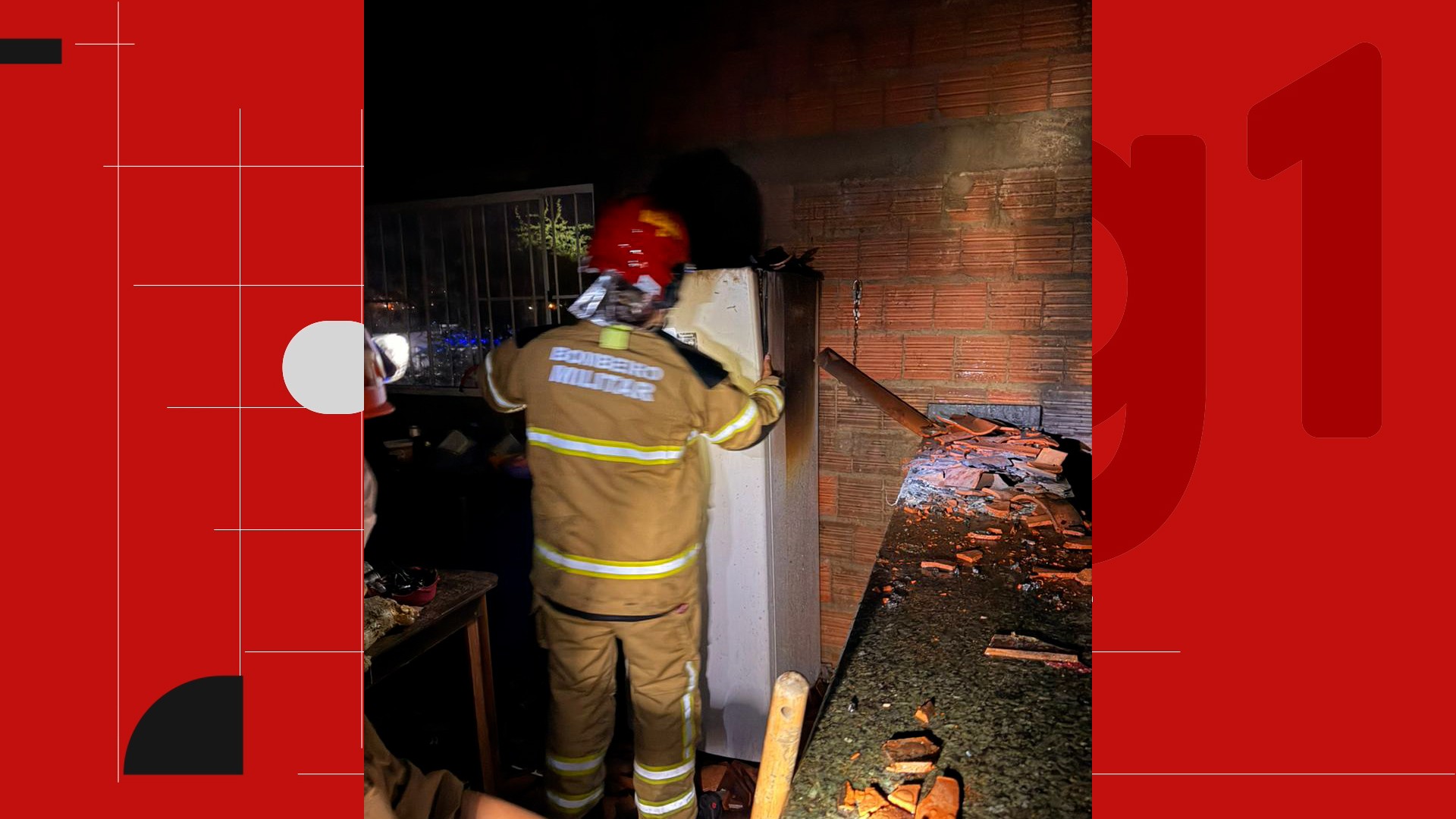 Incêndio atinge casa e destrói parte do imóvel no Sertão da Paraíba