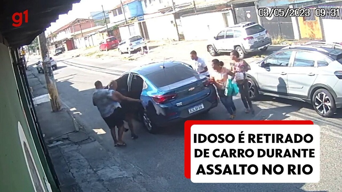 Idoso é Retirado às Pressas De Dentro De Carro Durante Assalto Na Zona Oeste Do Rio Veja Vídeo 9675