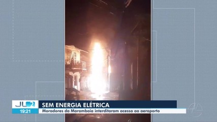 Protesto de moradores fecha acesso ao Aeroporto de Belém na av. Júlio César