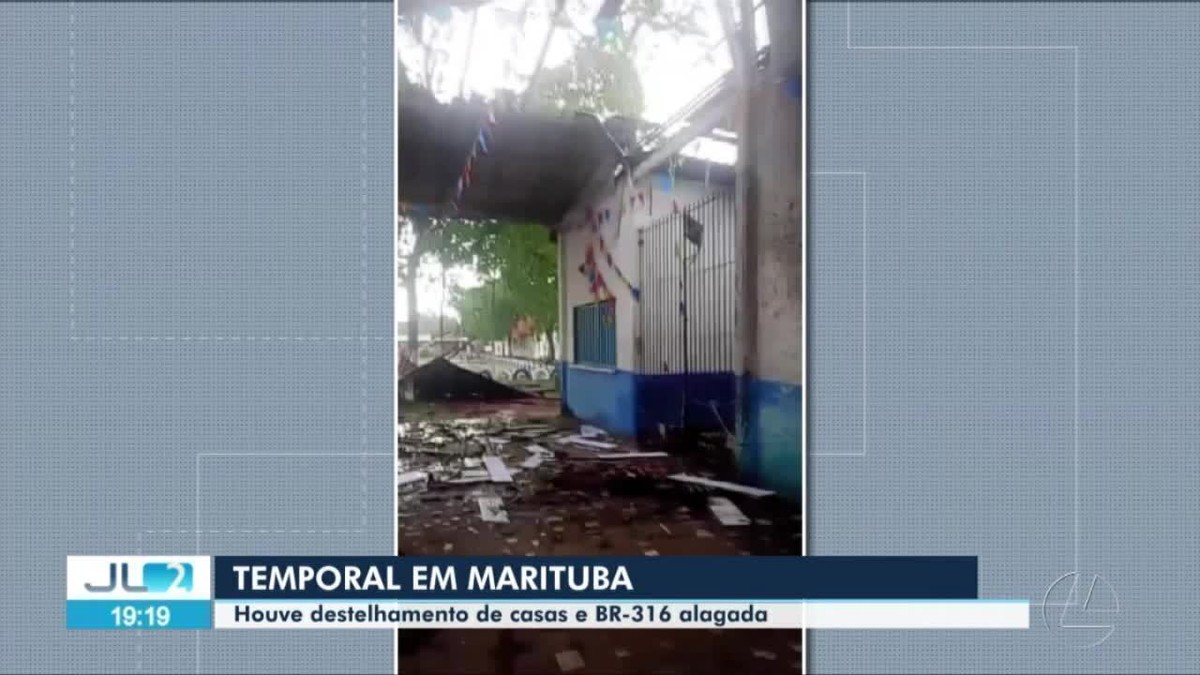 Ventania destelha casas em Marituba e alagamento interdita trecho da BR-316