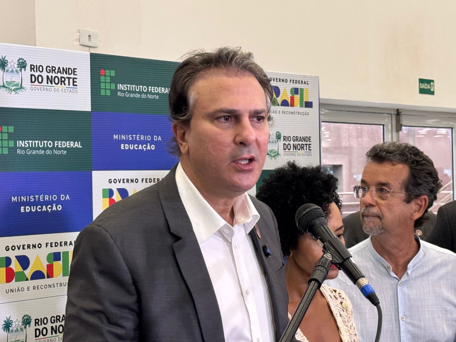 Em Natal, ministro da Educação lança rede nacional de cursinhos populares e programa para estudantes ingressarem nos IFs