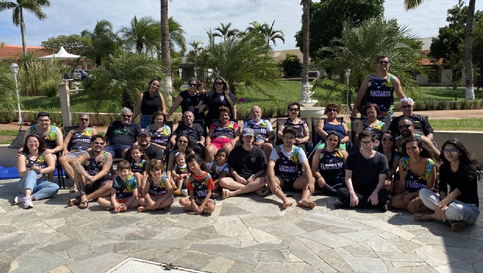 Foto coletiva da família Castro na "Pascoareta" de 2025 — Foto: Arquivo pessoal