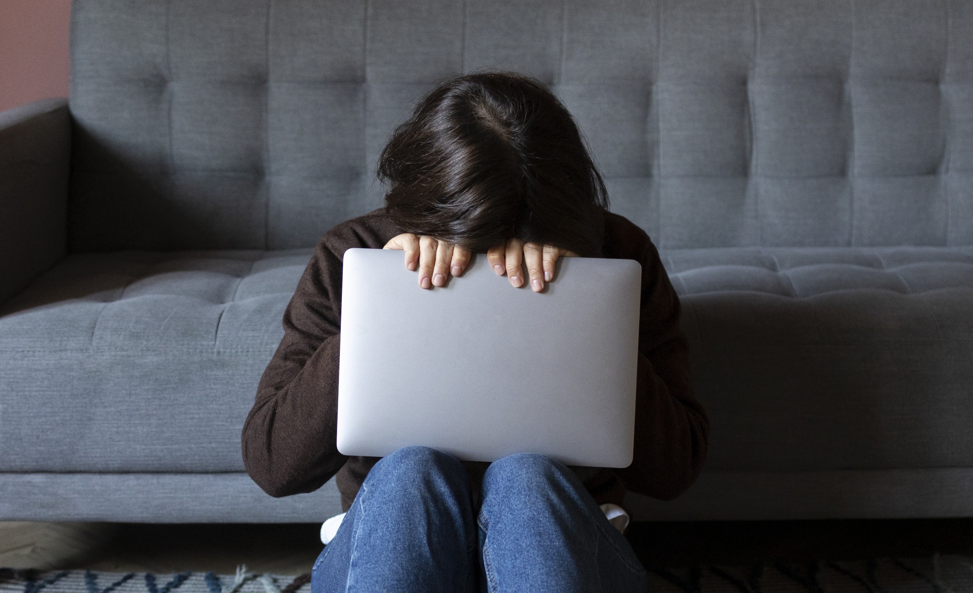 Mais de 10 milhões de crianças em países de baixa e média renda já sofreram abuso sexual na internet