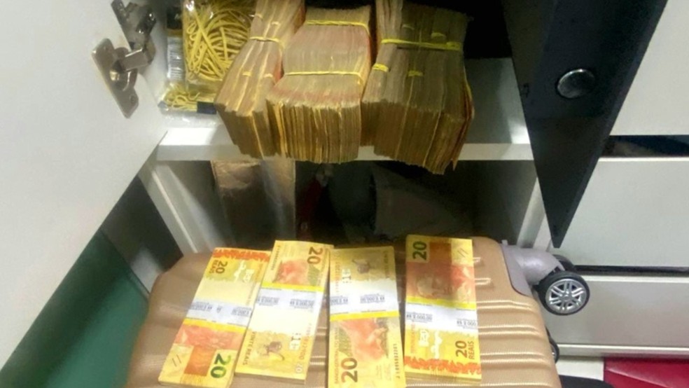 Foram cumpridos mandados nas cidades de Fortaleza/CE, Caucaia/CE, Eusébio/CE, Tauá/CE e Campina Grande/PB. — Foto: Divulgação/PF