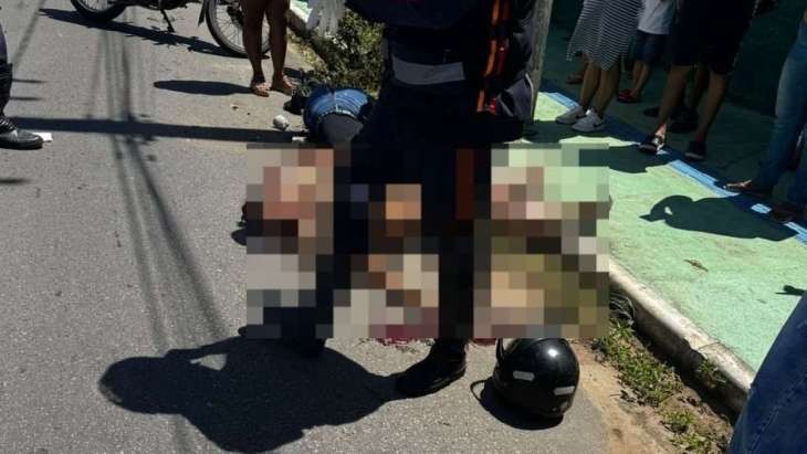 Tia e sobrinha morrem após moto em que estavam colidir com poste em Arapiraca