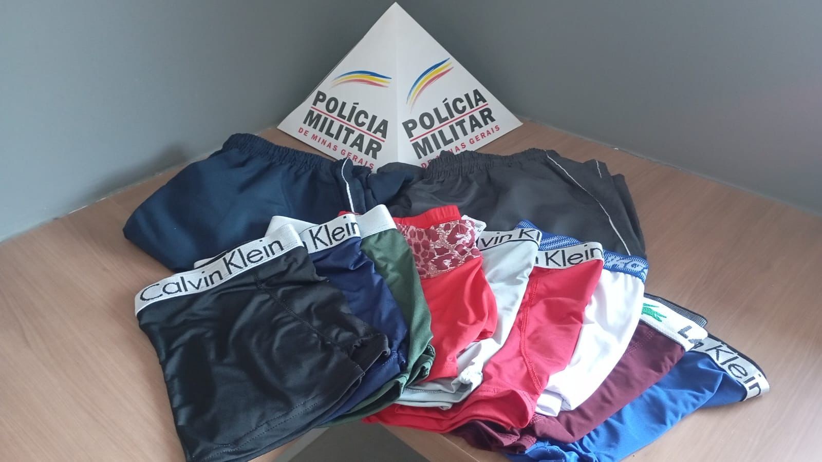 Homem é preso após furtar cuecas em loja de roupas em Manhuaçu