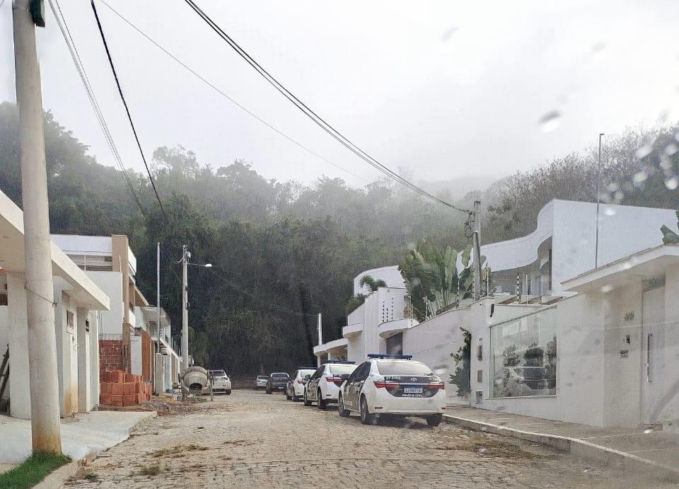 Polícia Civil cumpre mandados de busca sobre tentativa de homicídio contra ex-prefeito de São Sebastião do Alto