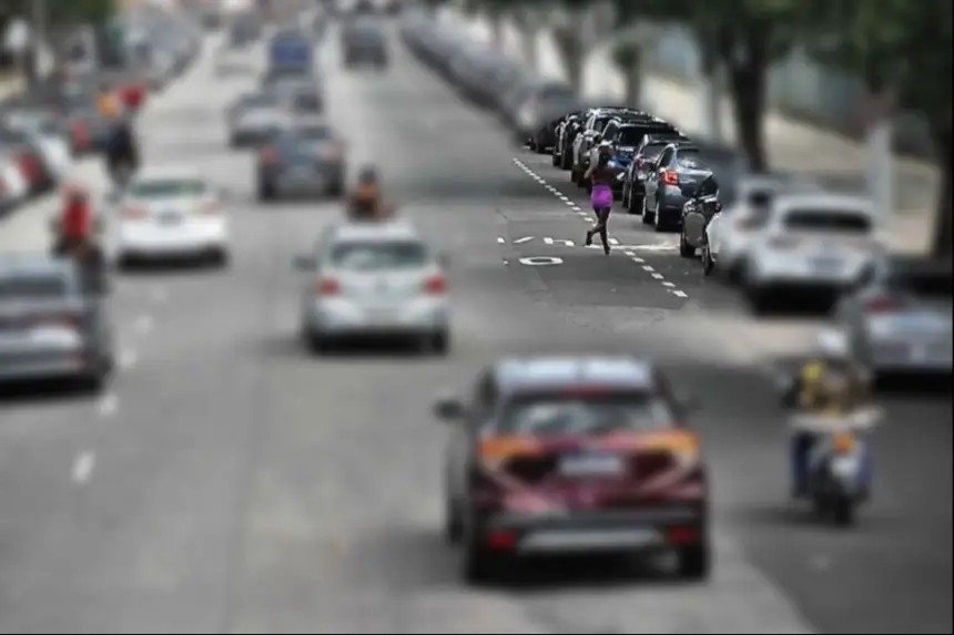 Mulher é presa suspeita de roubar turistas no centro de Belém 