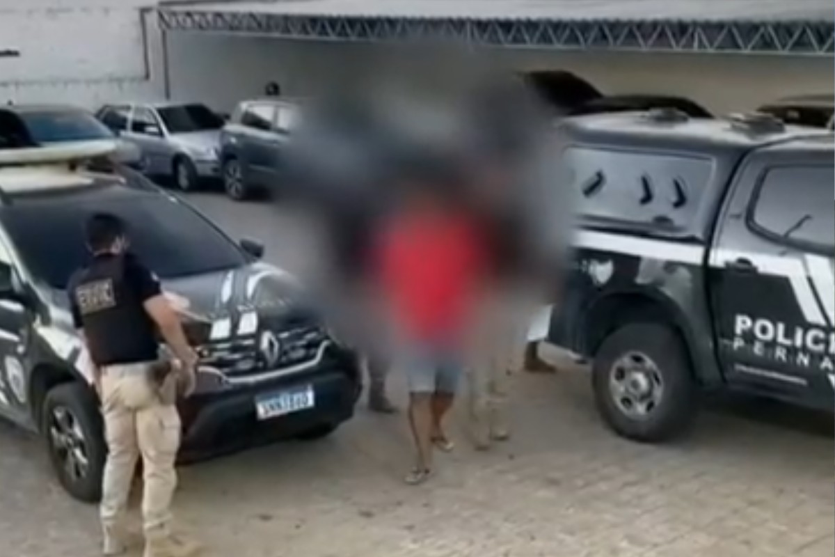 Polícia faz operação contra suspeitos de tráfico que escondiam drogas em cemitério de Serra Talhada