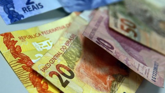 Orçamento 2026: salário mínimo deve subir para R$ 1.631 no próximo ano, prevê governo - Valor consta na proposta de Orçamento do próximo ano e considera a estimativa da inflação em 12 meses até novembro de 2024. Salário é referência para 59,3 milhões de pessoas.
