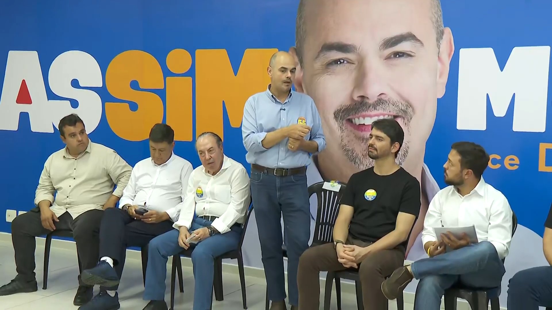 Mateus Simões defende ampliar UBSs e ações de reforço escolar em Minas