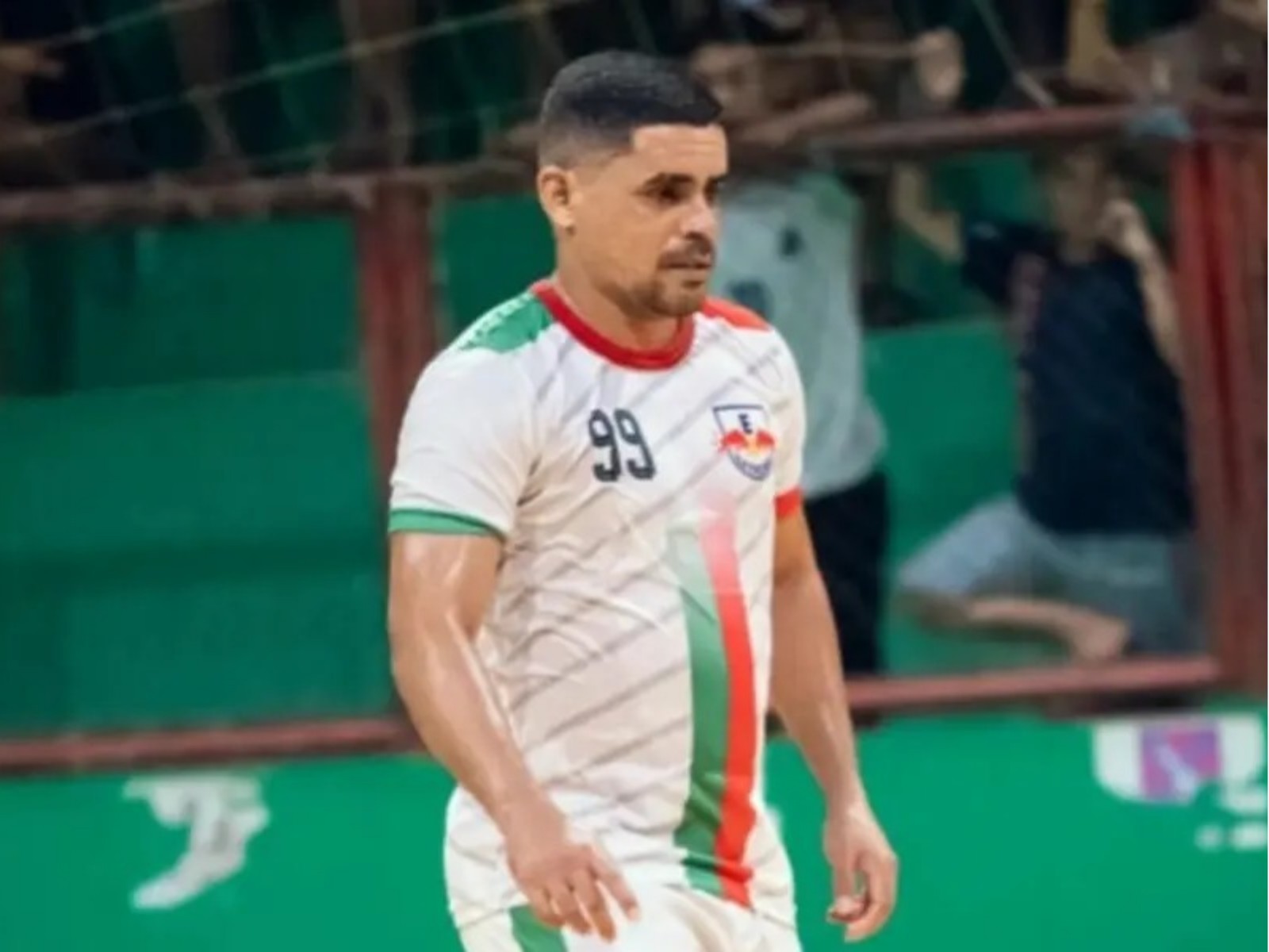 Jogador de futsal achado morto após naufrágio conciliava trabalho como vigia com o sonho de jogar bola