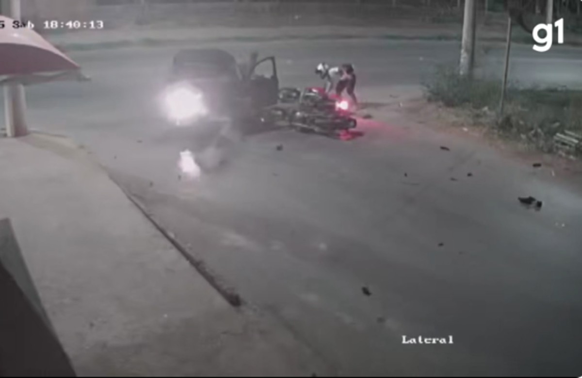 VÍDEO: Motociclista é arremessado após batida com carro em Montes Claros