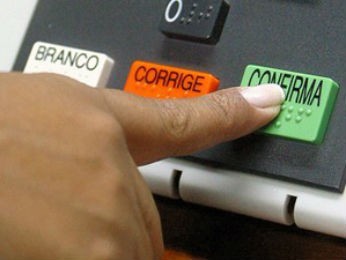 Duas mulheres são presas suspeitas de fraude eleitoral em Cacimbinhas